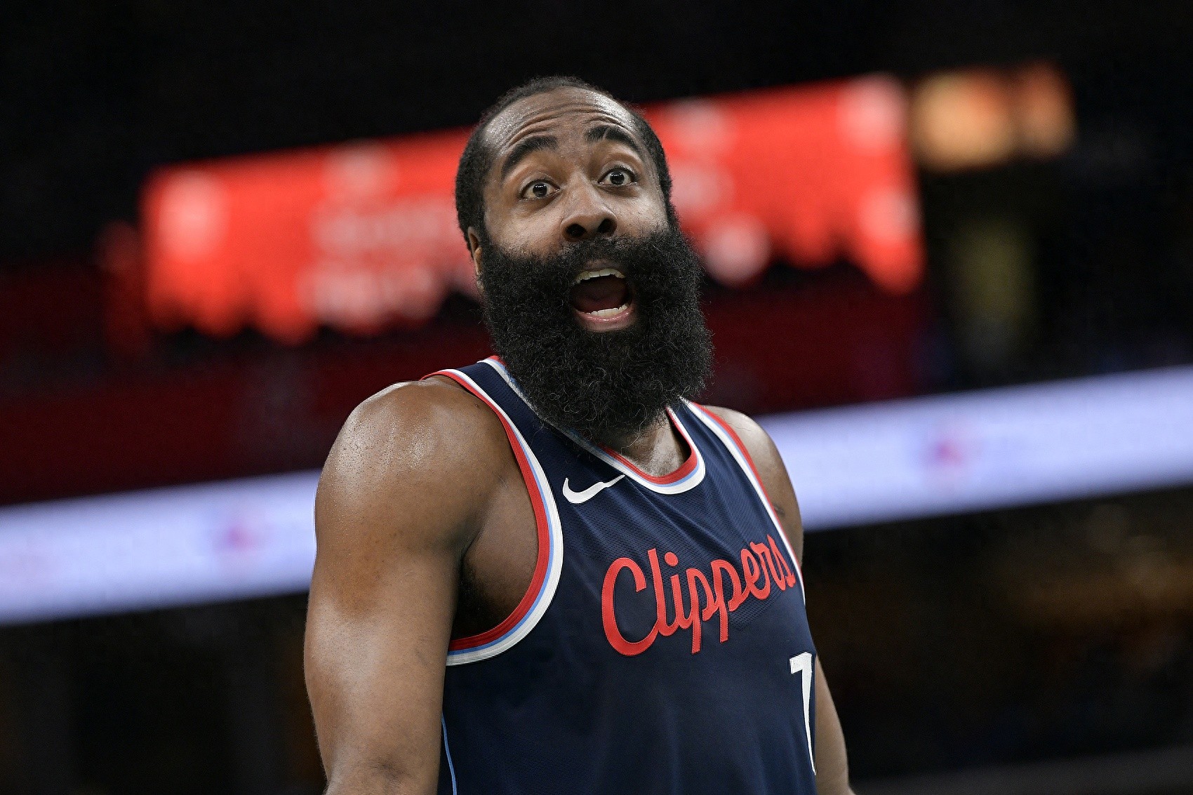 关于集结日体能课后，西汉姆完成体检备战NBA常规赛，形势明朗，赛程密集仍需轮换的信息