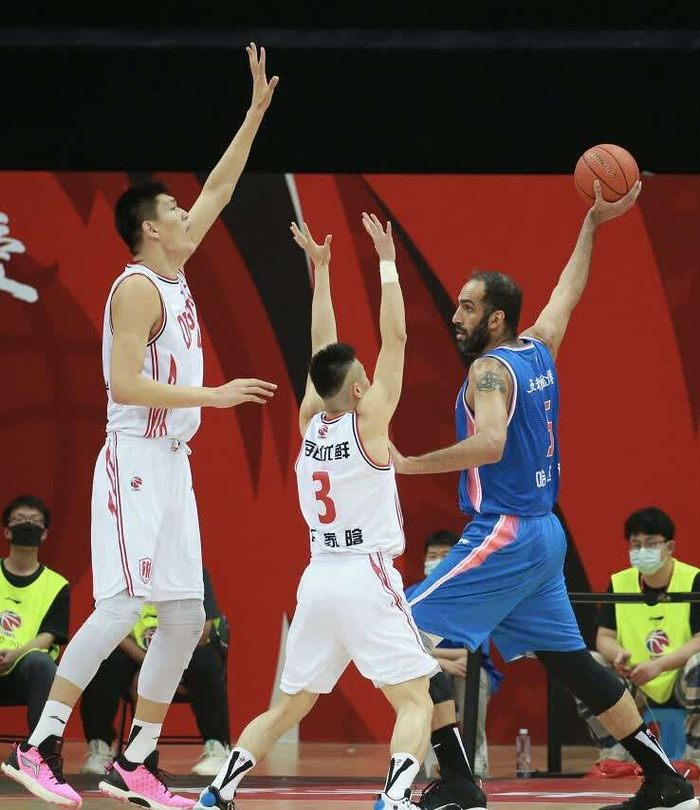 浙江稠州金租篮球队队员名单 浙江稠州金租篮球队队员名单