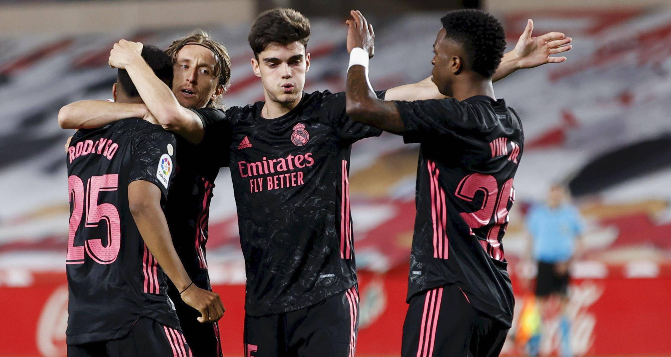 里程碑夜金州勇士调整名单,西甲国际比赛日刷纪录,质疑声仍在,医务组通报恢复的简单介绍 里程碑夜金州勇士调整名单,西甲国际比赛日刷纪录,质疑声仍在,医务组通报恢复的简单介绍